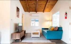 Hanky Panky Romantic Cabin