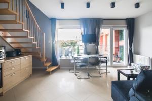 Apartament 6 os, dwupoziomowy 56m2 z 2 balkonami