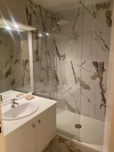 Appartements T2 BOIS SACRE CAMBO LES BAINS : Appartement 1 Chambre