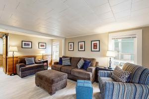 Lazy Loon Cottage
