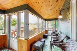 Lazy Loon Cottage