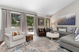 Three-Bedroom Apartment room in White Oak 51 with Wintergreen Advantage