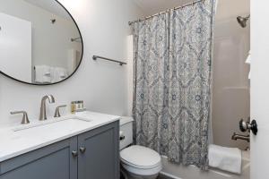 Mountain Inn Lodge 60 with Wintergreen Advantage