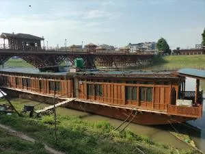 Houseboat Alwar - Rājbāgh