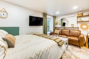 Lovers Lane Chalet Dtwn Manitou Springs Studio!