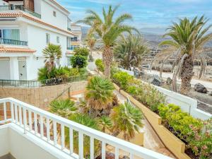 Trendy apartment with a heated pool and near Aqualand, 1A