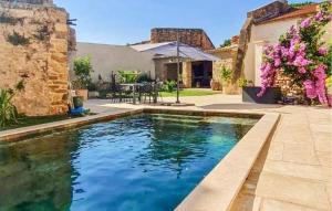 Maisons de vacances 4 Bedroom Cozy Home In Codolet : photos des chambres