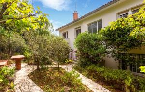 1 Bedroom Amazing Apartment In Silo