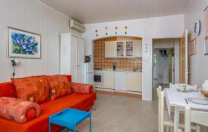 1 Bedroom Amazing Apartment In Silo