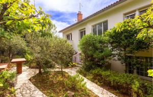 1 Bedroom Lovely Apartment In Silo