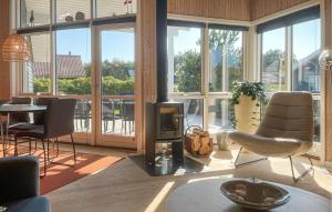 Gorgeous Home In Ulfborg With Kitchen