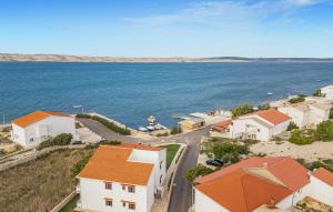 2 Bedroom Nice Apartment In Kustici