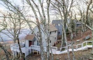 Above The Clouds with Wintergreen Advantage - 3hvězdičkové hotely ve městě Wintergreen