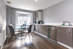 Convenient 3 Bedroom House Near Derby City Centre