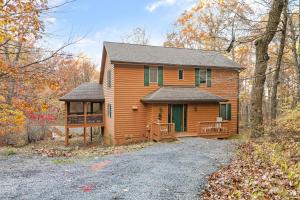 Timber Camp Hideaway with Wintergreen Advantage - 3hvězdičkové hotely ve městě Wintergreen