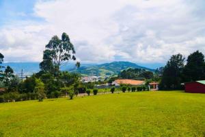 Country house with an incredible view to the city