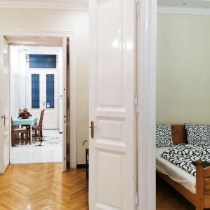 Ditroi Apartment Large