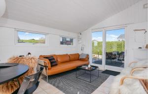 Amazing Home In Juelsminde