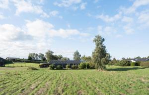3 Bedroom Gorgeous Home In Bogø By