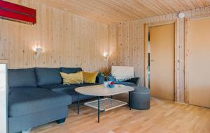 3 Bedroom Gorgeous Home In Bogø By