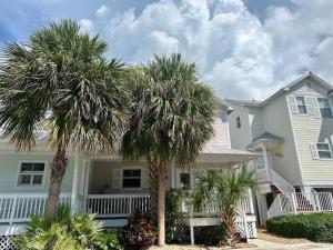 Mermaids Retreat at Coral Hammock