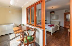 4 Bedroom Lovely Home In Selce