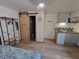 Appartements L'independant - place de parking - wifi : photos des chambres