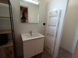 Duplex quartier Saint Ruf proche remparts Avignon centre