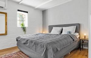 Beautiful Home In Grenaa With Wifi