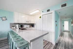 Paradise Palms Ocean Pointe 1206