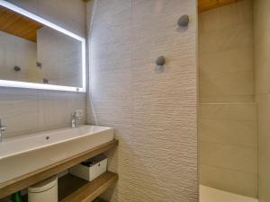 Duplex spacieux, 6 pers., balcon sud, proche centre et remontées mécaniques, Morzine - FR-1-684-28