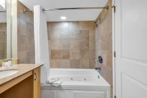 Oceanfront Perfect Couples Getaway