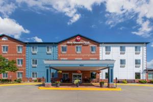 Best Western Plus Des Moines West Inn & Suites