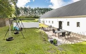 Beautiful Home In Grenaa With Wifi - Grenå