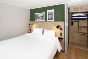 Hotels Campanile NATURE - Cergy Saint Christophe : photos des chambres