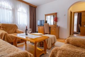 ВИЛА Каркария