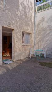 Appartements Appartement F2 a la campagne : photos des chambres