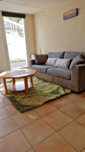 Appartements Appartement F2 a la campagne : photos des chambres