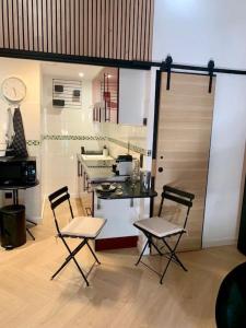 Appartements Le Doux Mer - Studio Royan Hyper Centre - Classe 3 etoiles - 2 pers - 150m plage : photos des chambres