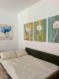 Apto em condomínio com praia em Angra com piscina, sauna e garagem