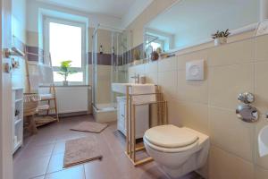 SchillerApartment Hof, Küche, 24h Digital-Checkin, Parkplatz, WLan250MBit