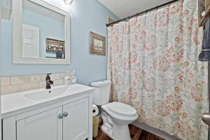 Seaside Escape w Pool 5 Min Walk to Beach