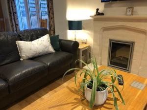 Crowthorne, Bookham Court