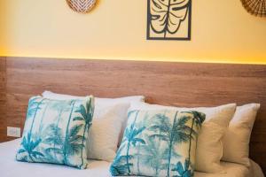 Laguito Houstel Large