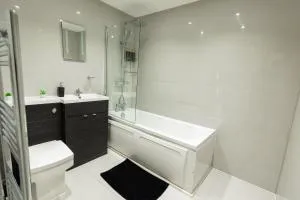 Luxury Modern Flat In Wolverhampton- Garden Views - Tettenhall