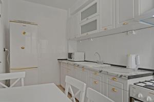 AFI Mall 3 Bedrooms Apartment - Perfect for Families or Groups