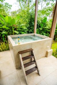 Tortuga Premium Riverfront Jungle Villa with Jacuzzi and Pool