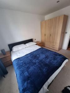 Modern apartment by Leeds dock