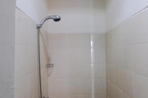 Best Deal Studio at Harvard Jatinangor Apartment By Travelio