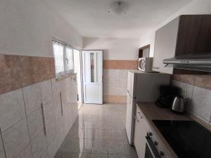 Family-friendly apartments with swimming pool Sabunike, Zadar - 11837